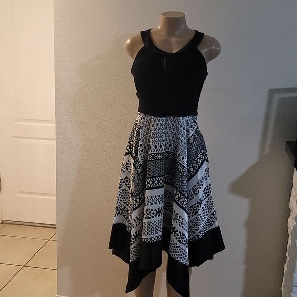 MELROSE HALTER NECKLINE COCKTAIL TWO-TONE WOMEN'S DRESS - Picture 3 of 15